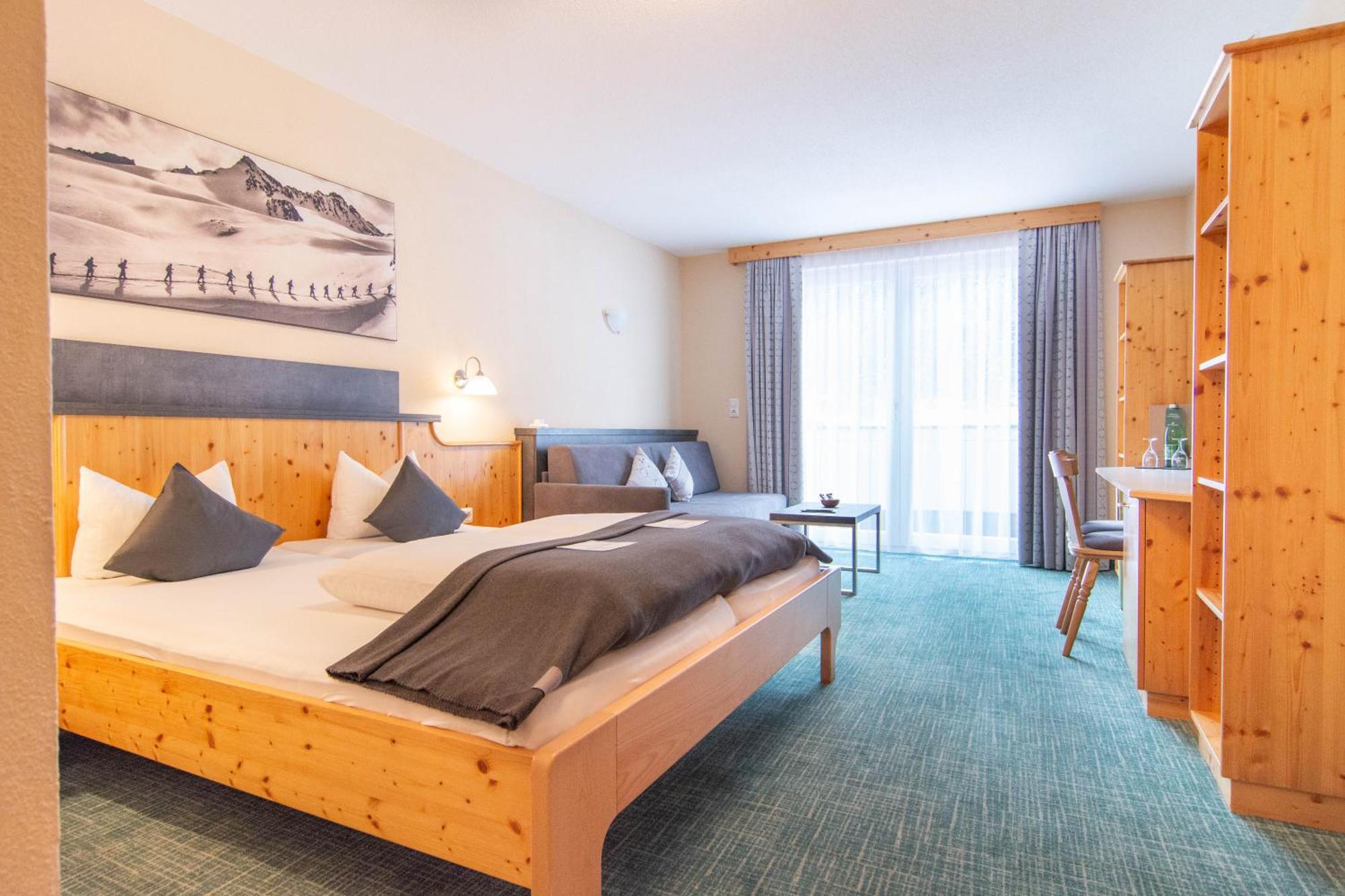 Hotel Garni Alpenhof Ишгль Экстерьер фото