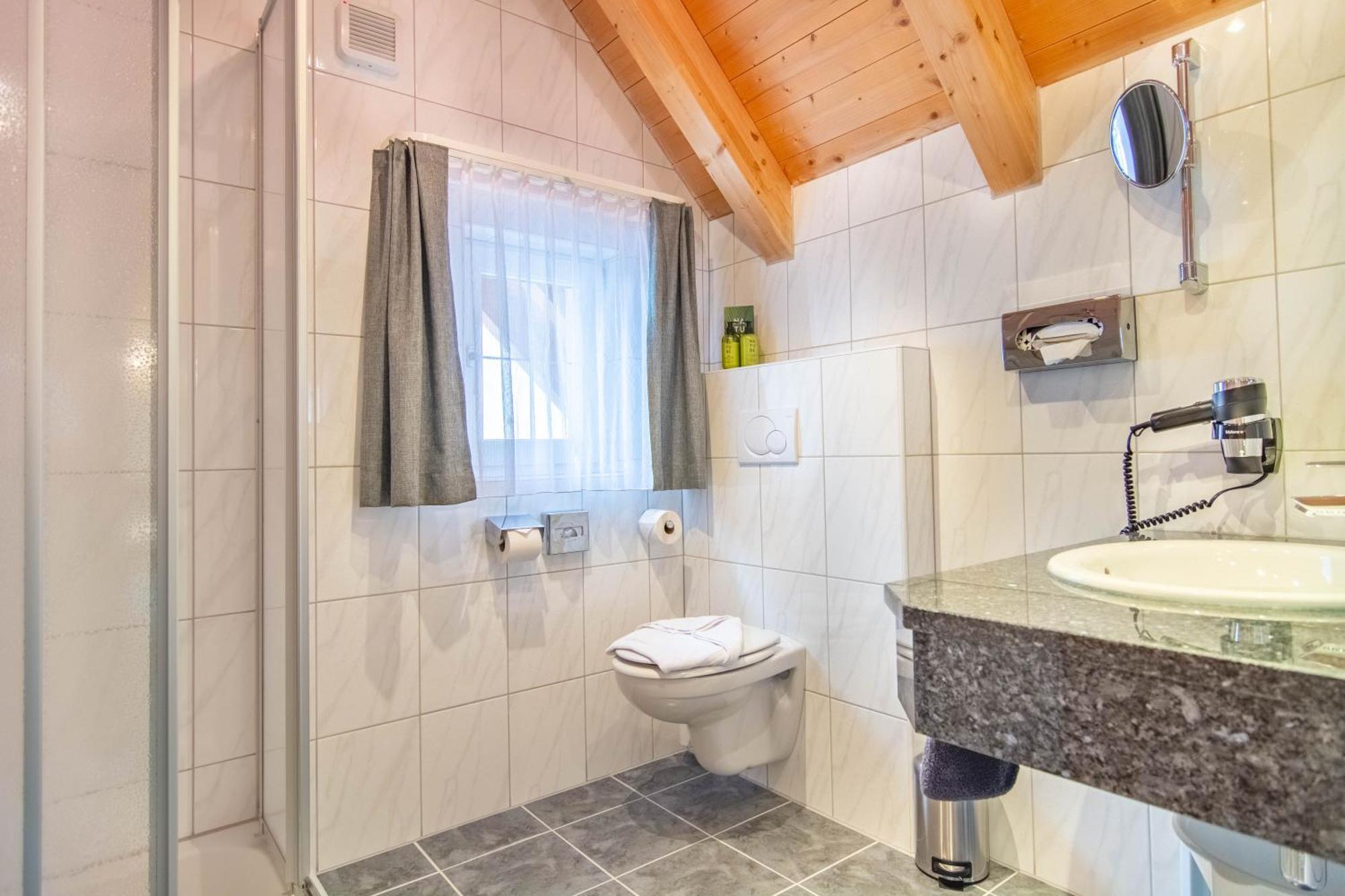 Hotel Garni Alpenhof Ишгль Экстерьер фото