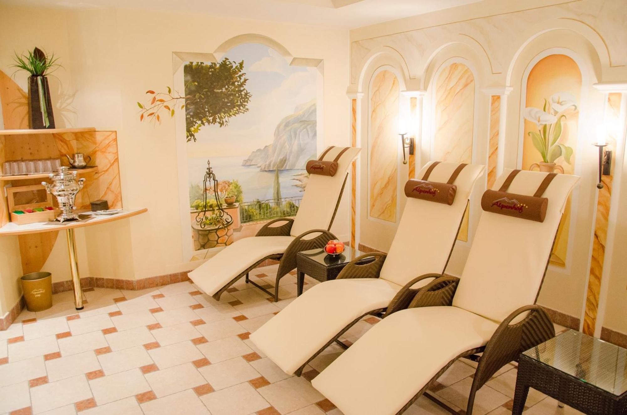 Hotel Garni Alpenhof Ишгль Экстерьер фото